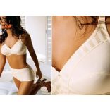 Weftlock merevítő nélküli melltartó, fekete