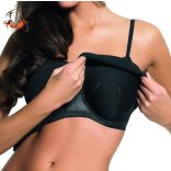 Top beépített melltartóval, fekete
